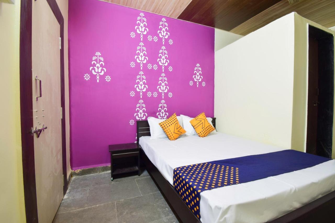 Spot On 66795 Hotel Abhijeet Otur Exterior photo