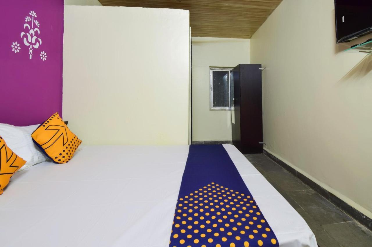 Spot On 66795 Hotel Abhijeet Otur Exterior photo